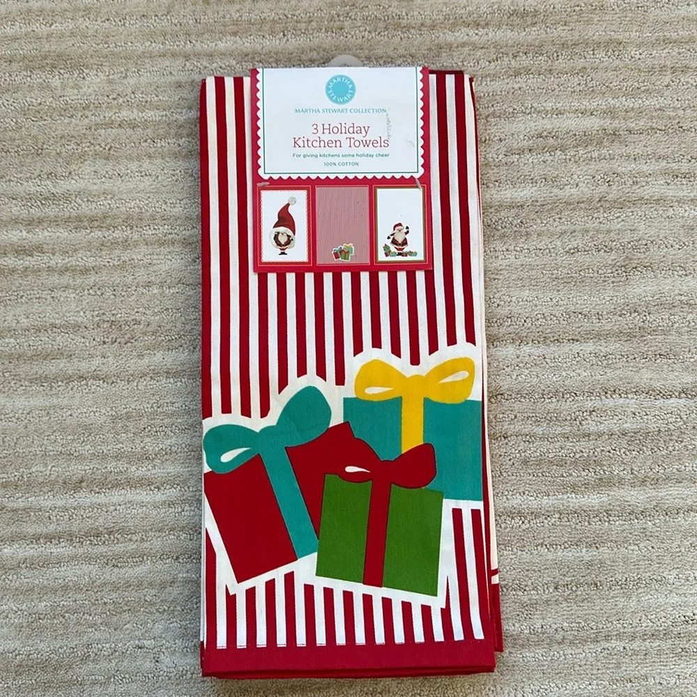 NWT Martha Stewart Collection for Macy’s Set of 3 Holiday Kitchen Towels Santa